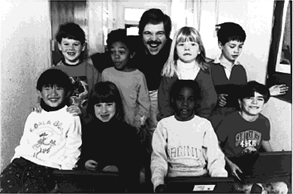 Alan Kay mit ein paar KIndern